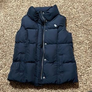 Abercrombie kids, large puffer vest